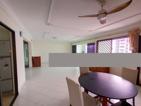 129 Pending Road HDB Apartment For Sale, $849,000, 3 Bed 2 Bath 1,550 sqft $548.00 psf