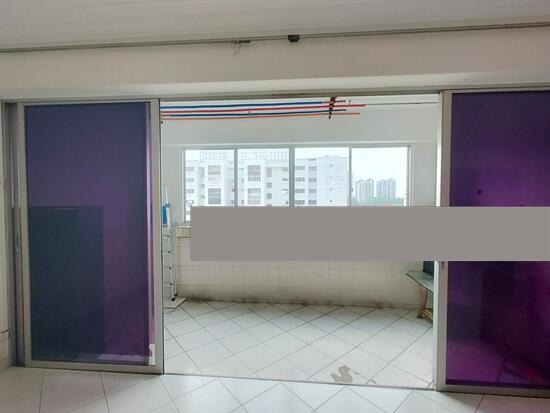 129 Pending Road HDB Apartment For Sale, $849,000, 3 Bed 2 Bath 1,550 sqft $548.00 psf