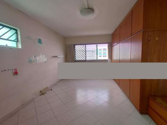 129 Pending Road HDB Apartment For Sale, $849,000, 3 Bed 2 Bath 1,550 sqft $548.00 psf