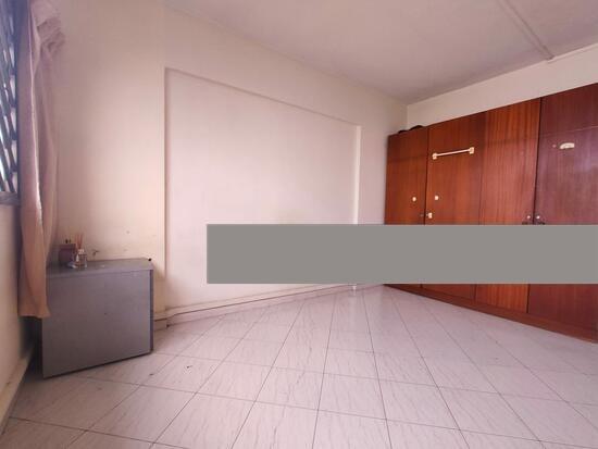 129 Pending Road HDB Apartment For Sale, $849,000, 3 Bed 2 Bath 1,550 sqft $548.00 psf