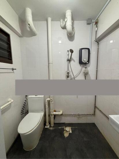 425 Yishun Avenue 11 HDB Apartment For Sale, $485,000, 3 Bed 2 Bath 904 sqft $537.00 psf