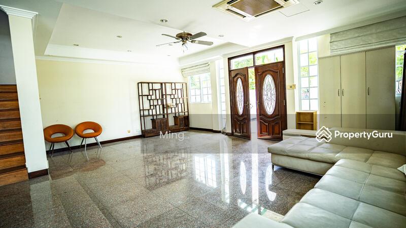 Prop-GPT: Semi-Detached: D15 Siglap RARE / Near MRT/ SEMI D
