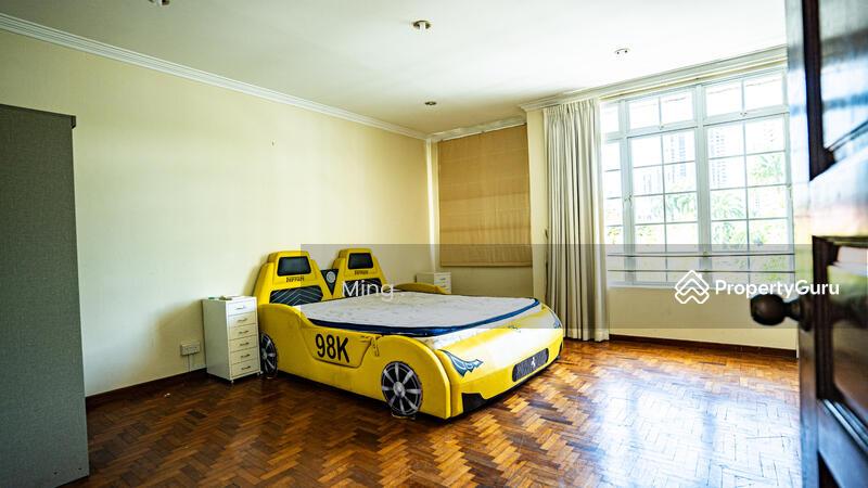 RARE / Near MRT/ SEMI D