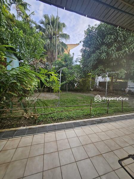 Prop-GPT: Terrace: D15  3 Stry Terrace! South! All Ensuite! Near Kinex