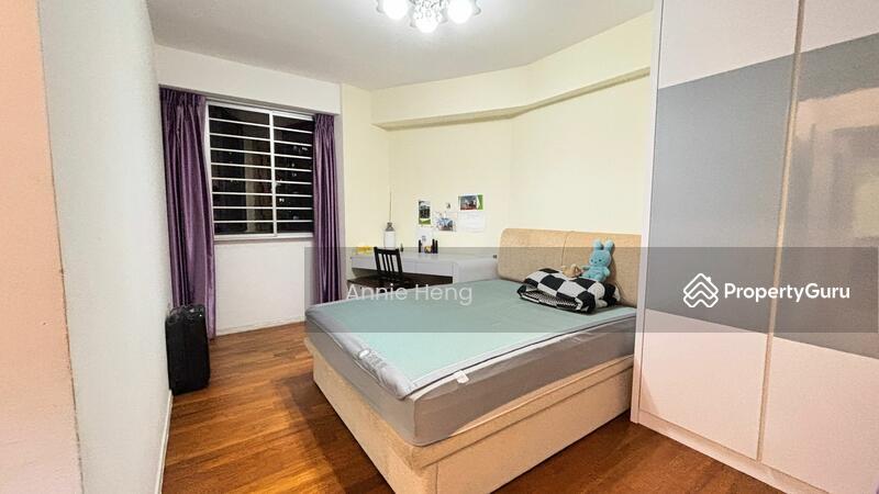 Prop-GPT: HDB Flat: D19 Punggol 310B Punggol Walk