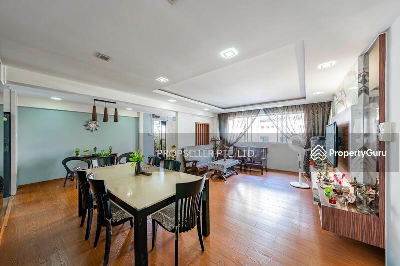 Prop-GPT: HDB Flat: D19 Serangoon 143 Serangoon North Avenue 1