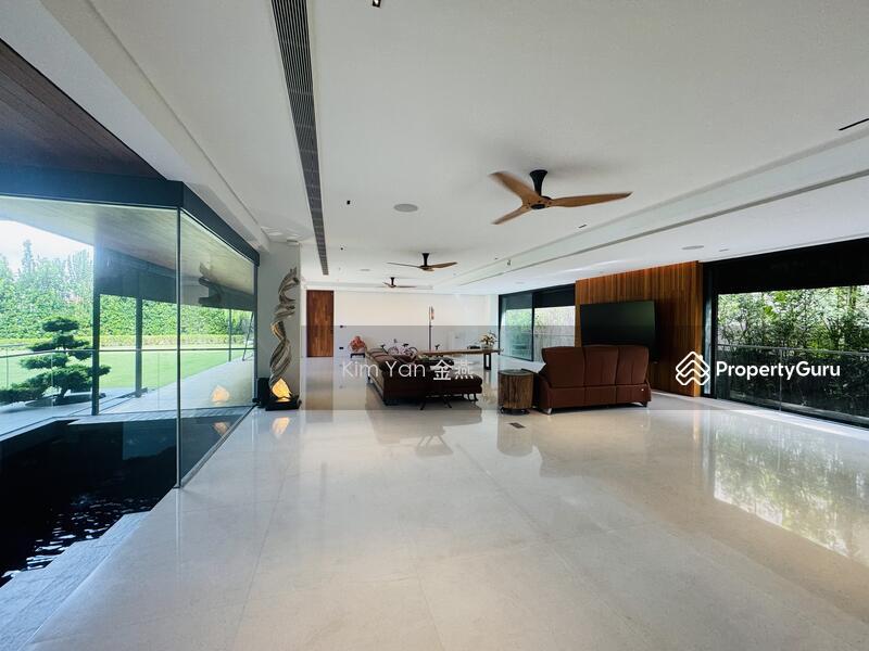 Prop-GPT: Bungalow: D05 Clementi Magnificent Bungalow with Huge land and build-up, 4 levels with Lift, Swimming Pool & basement