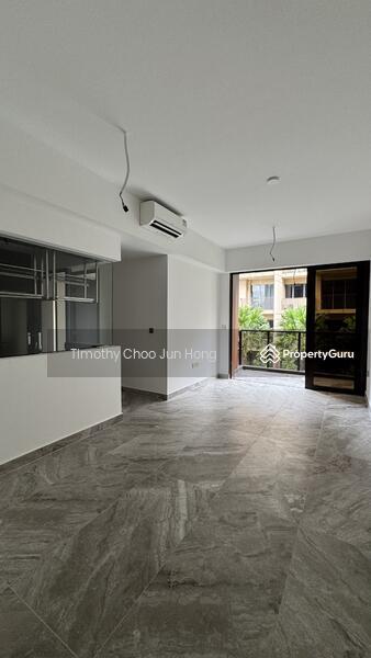 Prop-GPT: Condominium: D27 Yishun The Commodore