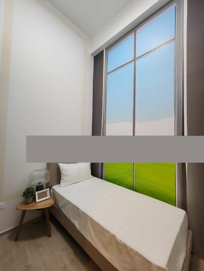 Freehold Lover!!! Condominium For Sale, $3,850,000, 5 Bed 3 Bath 1,625 sqft $2,369.00 psf