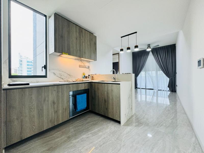 Prop-GPT: Condominium: D10  Leedon Green