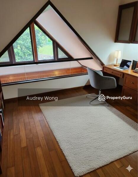 Cheap! Renovated Semi-D @Jalan Bahasa! Walk to Botanical Gardens MRT!