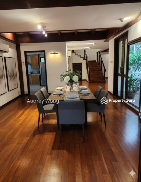 Cheap! Renovated Semi-D @Jalan Bahasa! Walk to Botanical Gardens MRT!