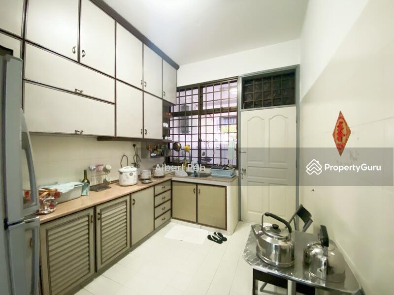 2 storey inter terrace for sale at Mayflower lane