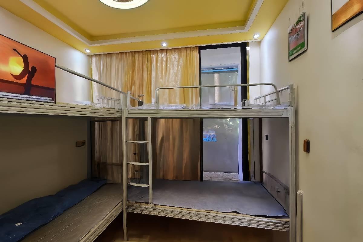 The Wisteria Condominium For Sale, $1,288,000, 3 Bed 2 Bath 969 sqft $1,329.00 psf