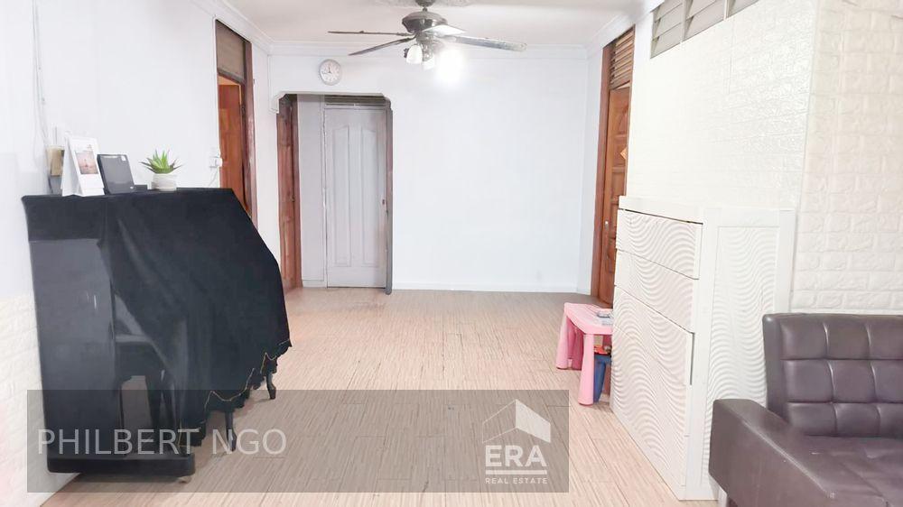 Prop-GPT: HDB - 4 room: D27 Yishun 346 Yishun Avenue 11