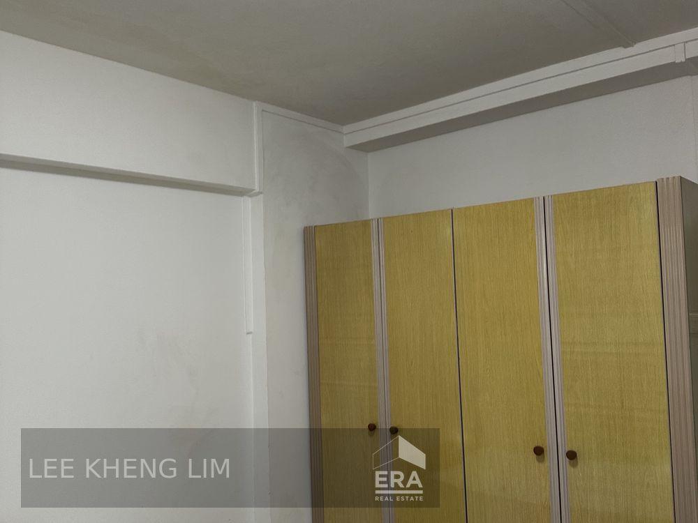 Prop-GPT: HDB - 3 room: D27 Yishun 804 Yishun Ring Road