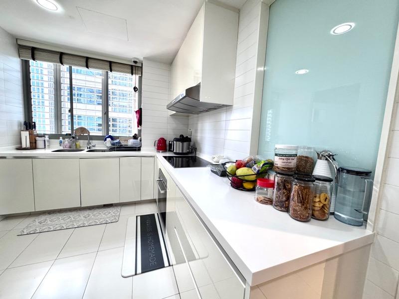 One Shenton Condominium For Sale, $3,018,000, 3 Bed 3 Bath 1,518 sqft $1,988.00 psf