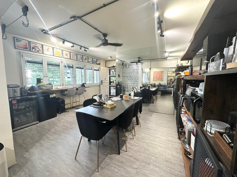 16 Cantonment Close HDB Apartment For Sale, $1,100,000, 3 Bed 2 Bath 968 sqft $1,136.00 psf