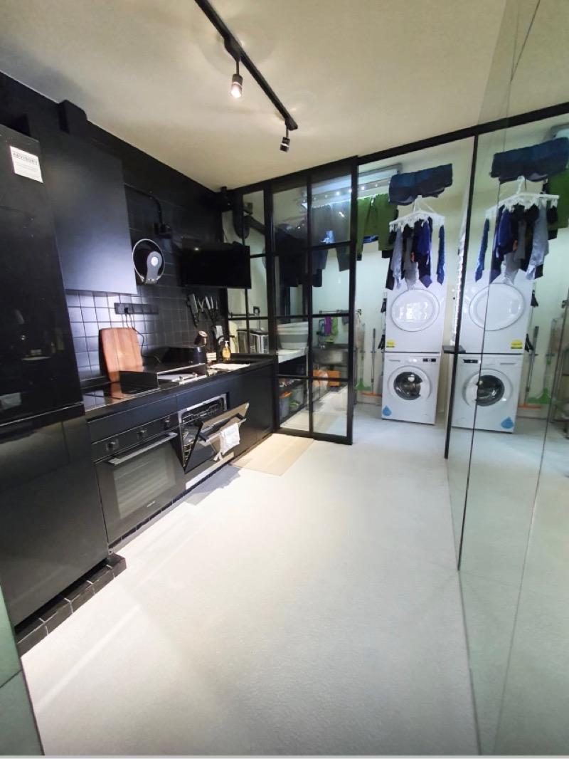 16 Cantonment Close HDB Apartment For Sale, $1,100,000, 3 Bed 2 Bath 968 sqft $1,136.00 psf