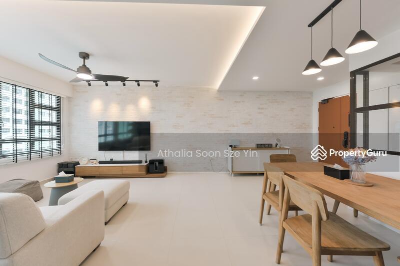 Prop-GPT: HDB Flat: D23  549B Segar Road