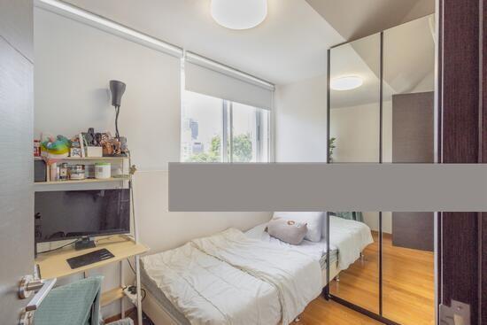 Oxley Edge Apartment For Sale, $2,100,000, 4 Bed 2 Bath 1,087 sqft $1,932.00 psf