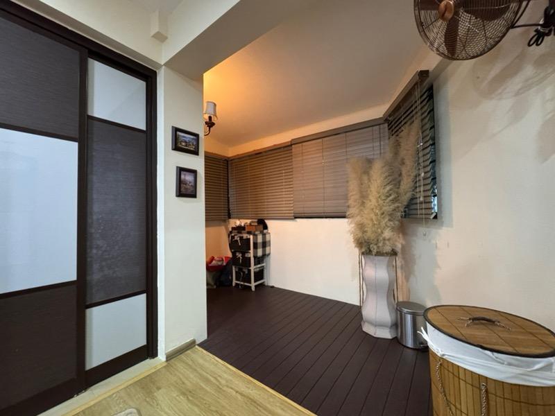 650 Yishun Avenue 4 HDB Apartment For Sale, $1,300,000, 5 Bed 3 Bath 1,711 sqft $760.00 psf