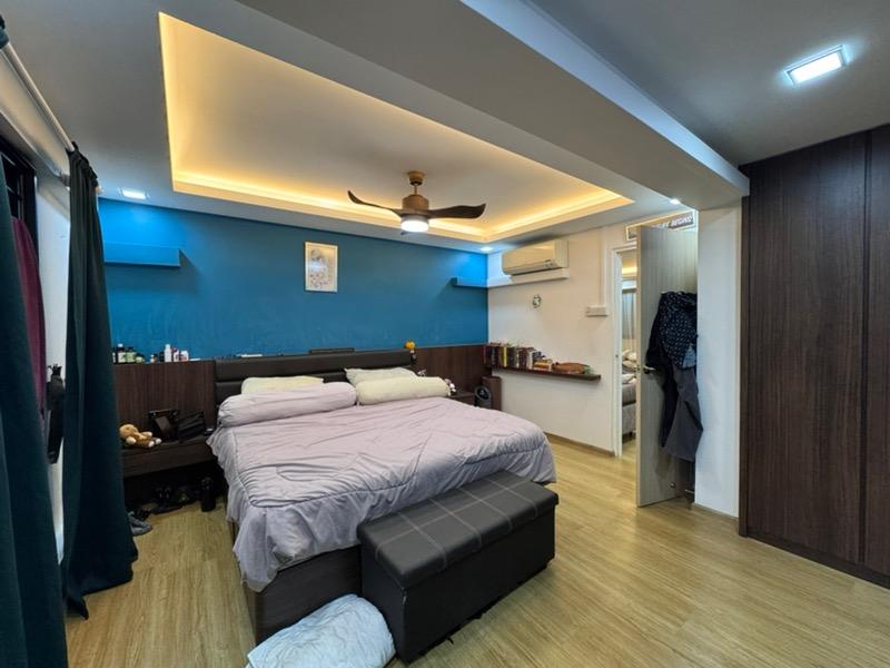 650 Yishun Avenue 4 HDB Apartment For Sale, $1,300,000, 5 Bed 3 Bath 1,711 sqft $760.00 psf