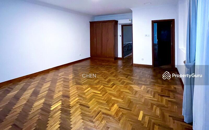 Few Landed D14, D15, D16 – Semi-D, Double Volume Living Hall!!