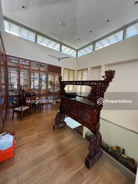 One Tree Hill/Jalan Tupai