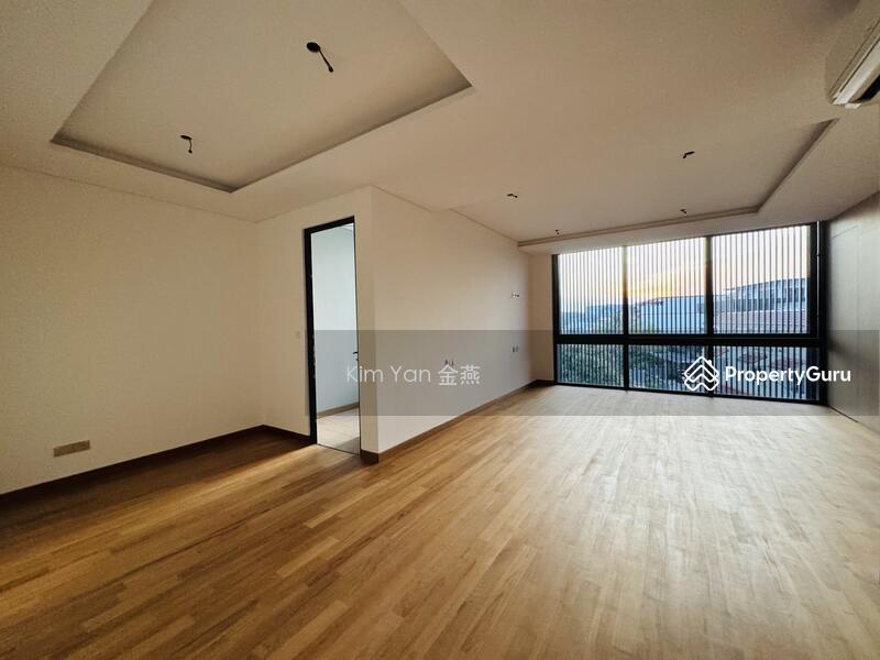 Brand New & Giant Semi-D, 4 levels with lift, 7 Bedrooms ensuite, huge for multi-generations