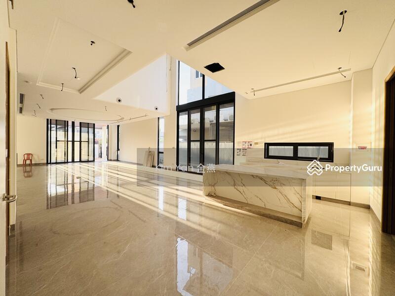 Brand New & Giant Semi-D, 4 levels with lift, 7 Bedrooms ensuite, huge for multi-generations