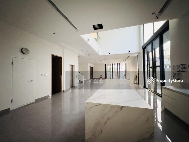 Brand New & Giant Semi-D, 4 levels with lift, 7 Bedrooms ensuite, huge for multi-generations