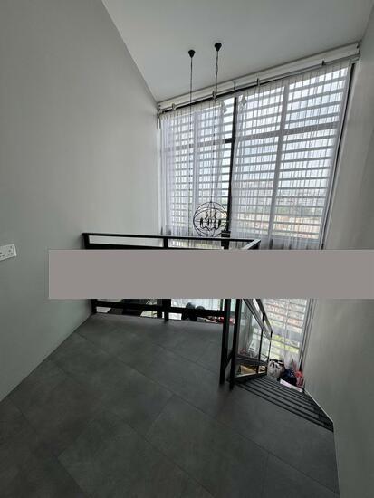 The Crest Condominium For Sale, $2,580,000, 3 Bed 2 Bath 1,195 sqft $2,159.00 psf