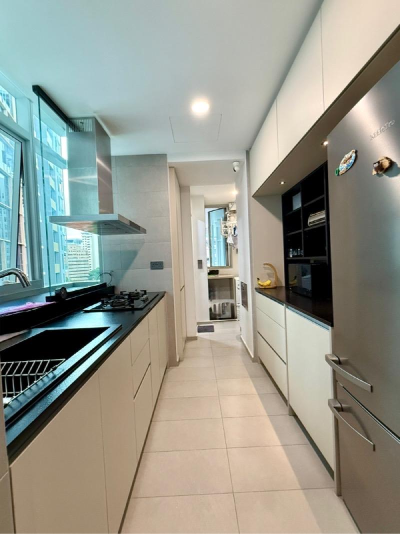 The Vermont On Cairnhill Condominium For Sale, $3,990,000, 3 Bed 3 Bath 1,442 sqft $2,767.00 psf