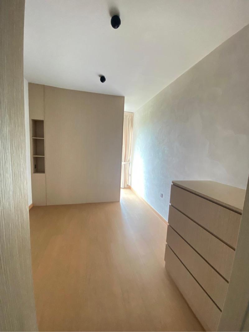 Treasure at Tampines Condominium For Sale, $1,998,000, 3 Bed 3 Bath 1,033 sqft $1,934.00 psf