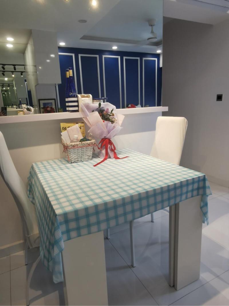 30 Ghim Moh Edge HDB Apartment For Sale, $812,000, 2 Bed 2 Bath 731 sqft $1,111.00 psf