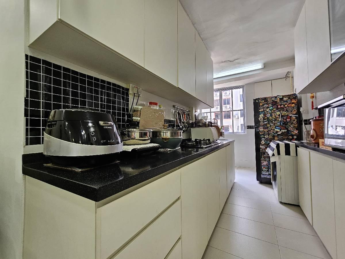 93 Jalan Dua HDB Apartment For Sale, $400,000, 2 Bed 1 Bath 667 sqft $600.00 psf