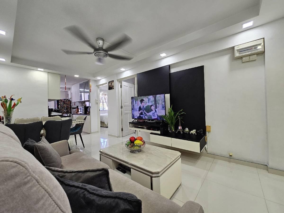 93 Jalan Dua HDB Apartment For Sale, $400,000, 2 Bed 1 Bath 667 sqft $600.00 psf