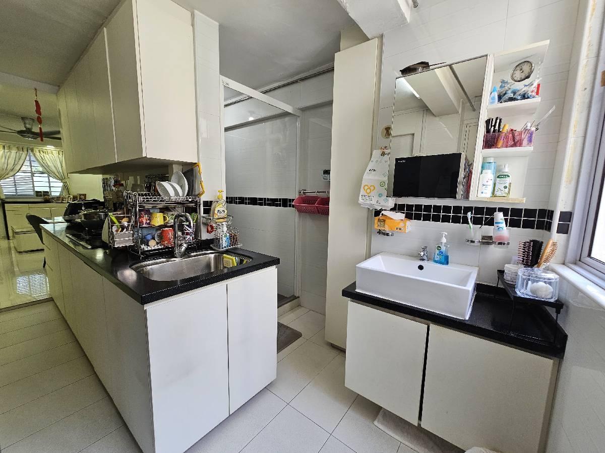 93 Jalan Dua HDB Apartment For Sale, $400,000, 2 Bed 1 Bath 667 sqft $600.00 psf