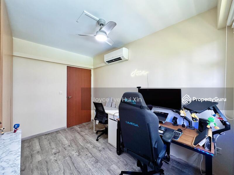 Prop-GPT: HDB Flat: D25 Woodlands 783B Woodlands Rise