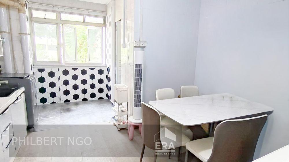 Rare Corner 5i Unit With 4 Bed 2 Bath at Yishun for Sale!