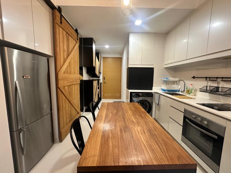 The Skywoods Condominium For Sale, $900,000, 1 Bed 1 Bath 527 sqft $1,708.00 psf