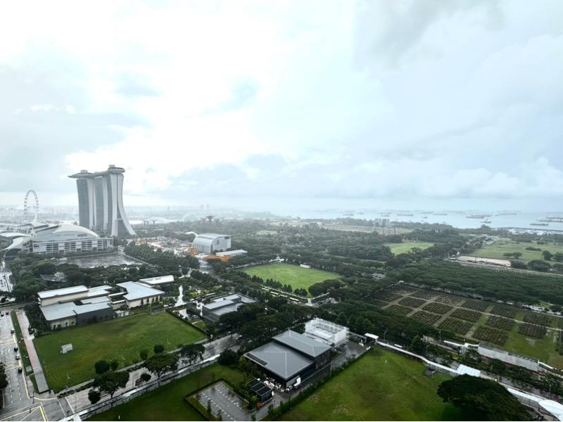 Prop-GPT: Apartment: D01 Marina MARINA ONE RESIDENCES