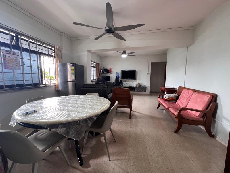 231 Compassvale Walk HDB Apartment For Sale, $580,000, 3 Bed 2 Bath 1,087 sqft $534.00 psf