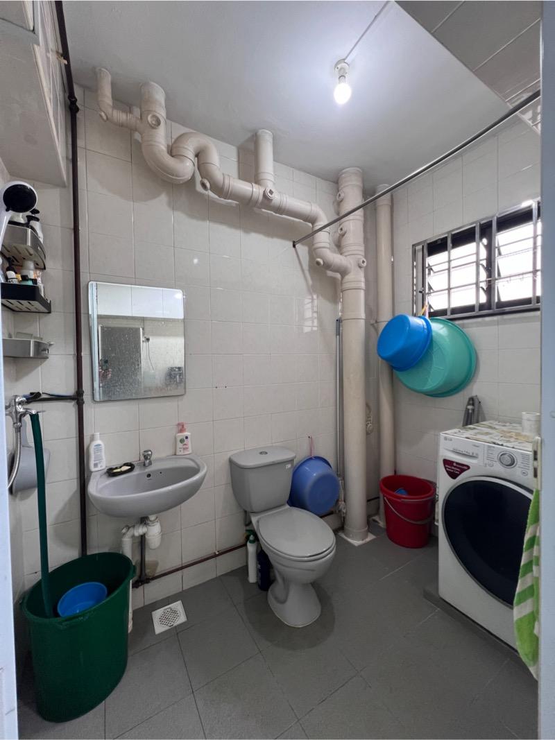 231 Compassvale Walk HDB Apartment For Sale, $580,000, 3 Bed 2 Bath 1,087 sqft $534.00 psf