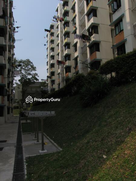 112 Commonwealth Crescent