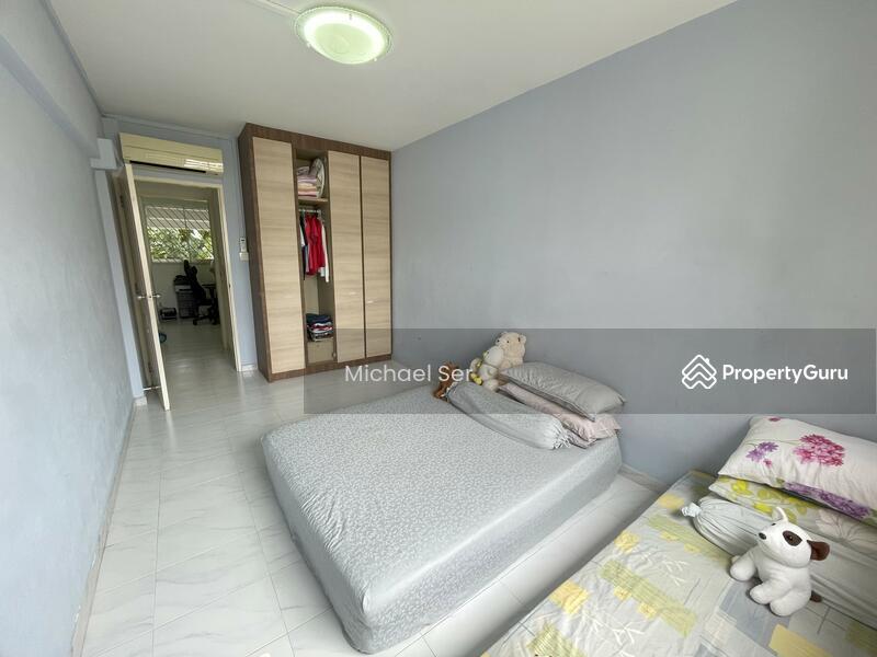 396 Yishun Avenue 6
