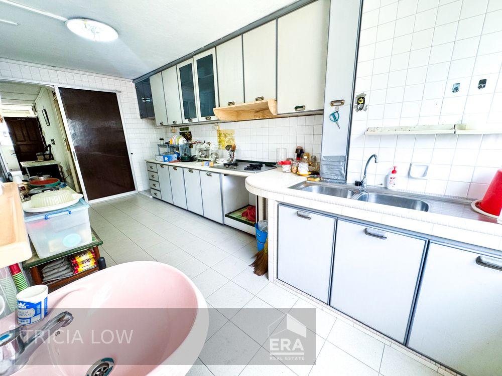 Rare Spacious Breezy Corner Unit