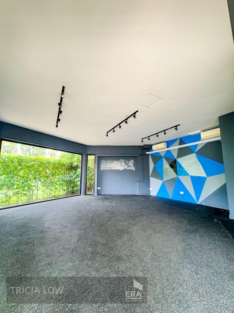 Prop-GPT: Retail: D10 Ardmore 81 Farrer Drive