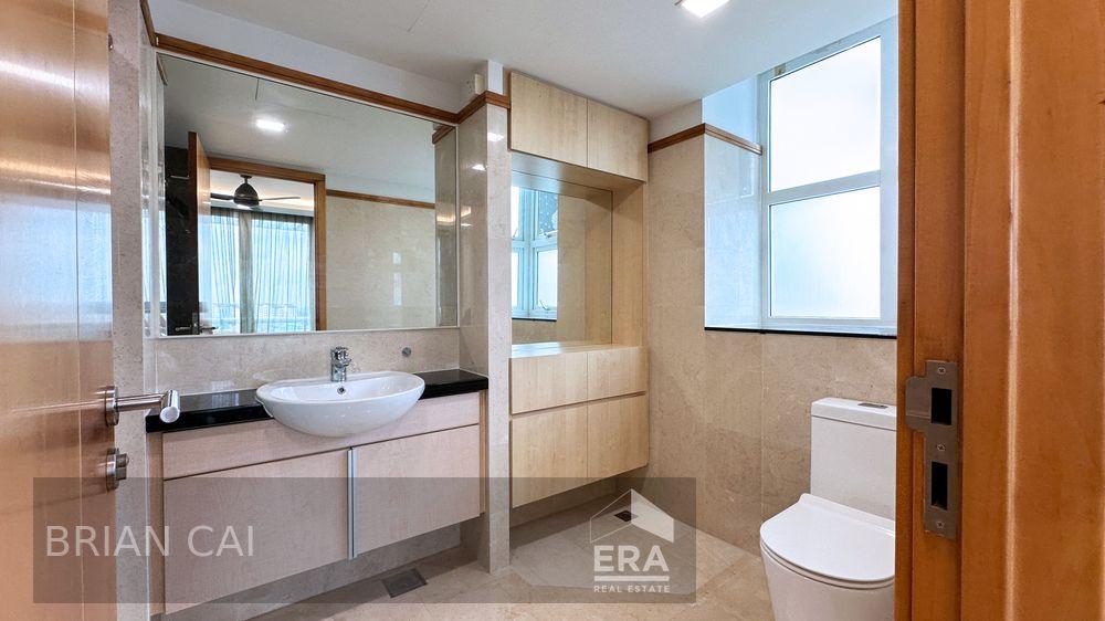 Rare Listing! Landed in the Skies, Move in Ready. Serious Seller!